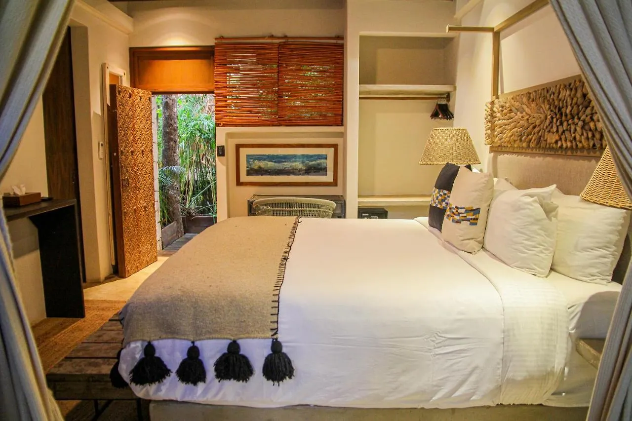 Orchid House Tulum Jungle Hotel